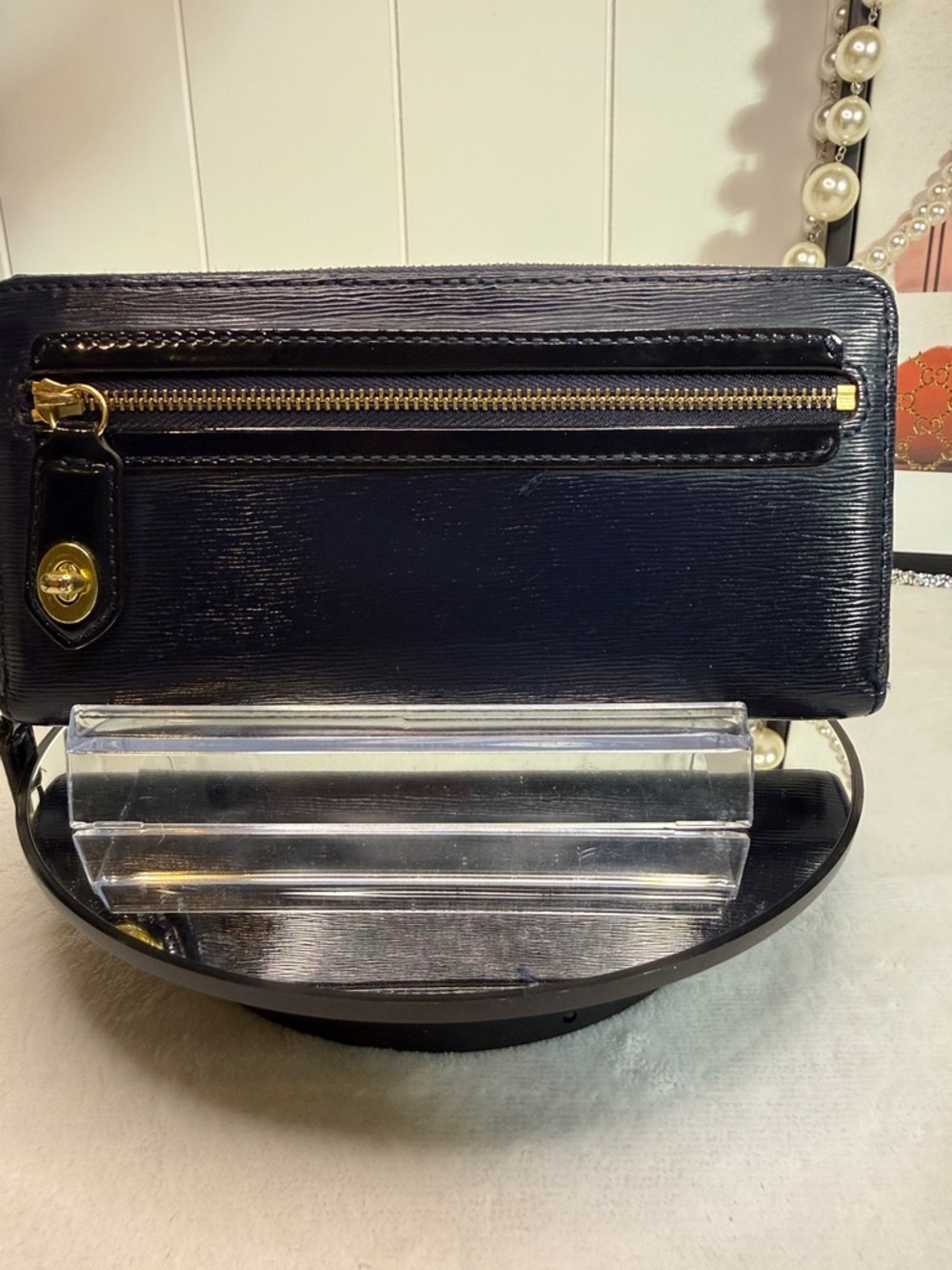 Vintage Coach Legacy Navy Blue Leather Zip Around Accordion Wallet Turn Lock